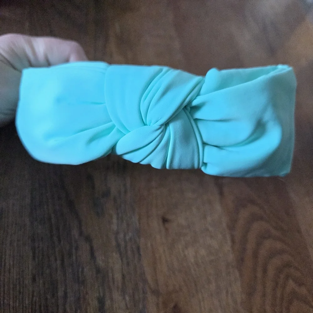 Lele Sadoughi Atlantic Pacific Neoprene Holly Headband